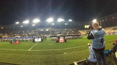 Les Samoas dominent le Canada